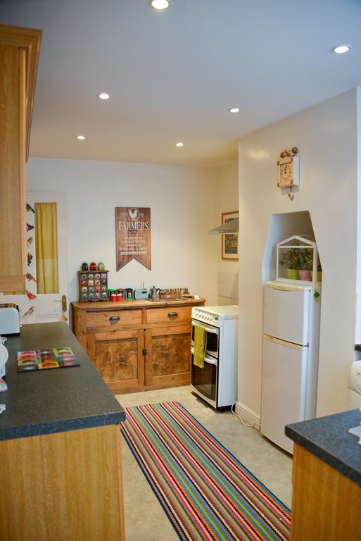 Queens Apartment เวอร์ทิง ภายนอก รูปภาพ